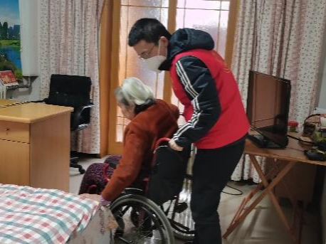 【疫情防控】盡銳出戰(zhàn)護(hù)我城，工投先鋒在行動 ——集團(tuán)干部下沉一線系列（二）