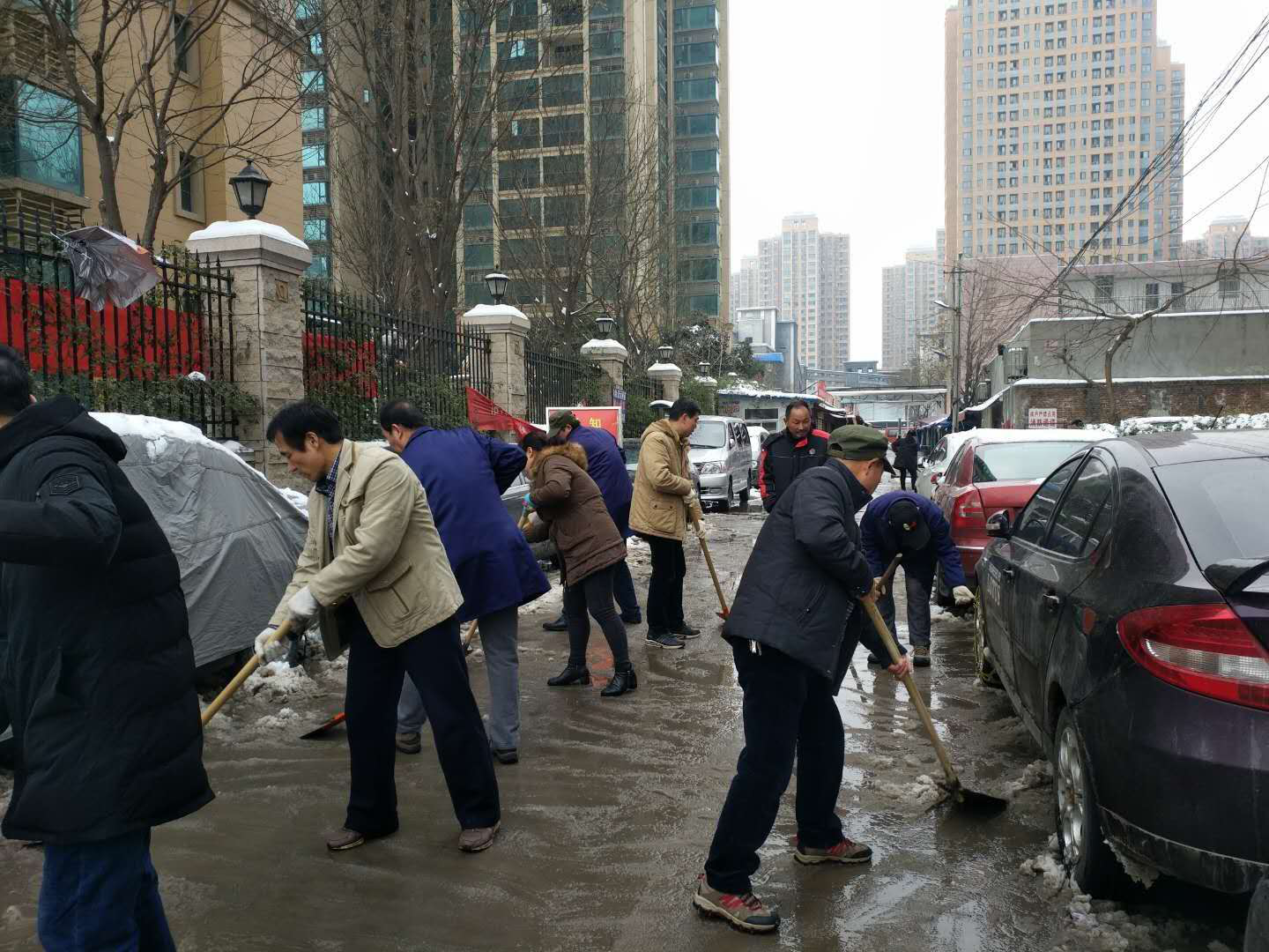 “以雪為令，御雪奮戰(zhàn)” 西安工業(yè)投資集團(tuán)再行動(dòng)